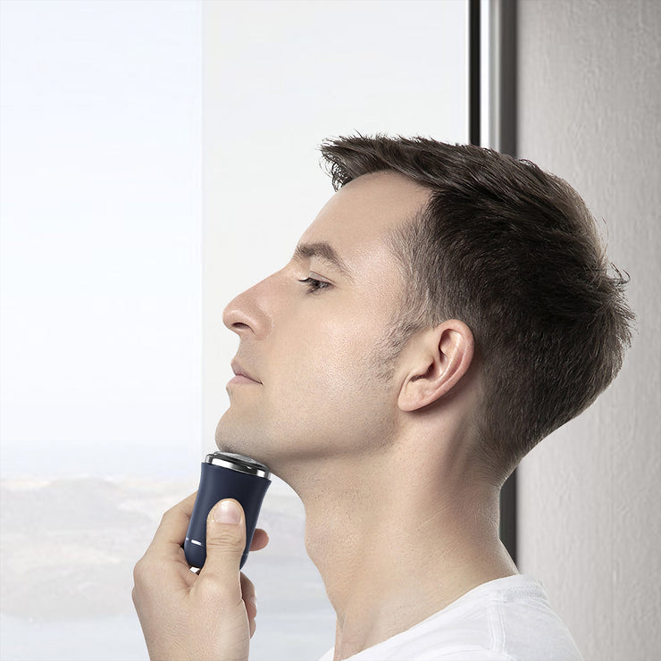 Traveler Mini Shaver